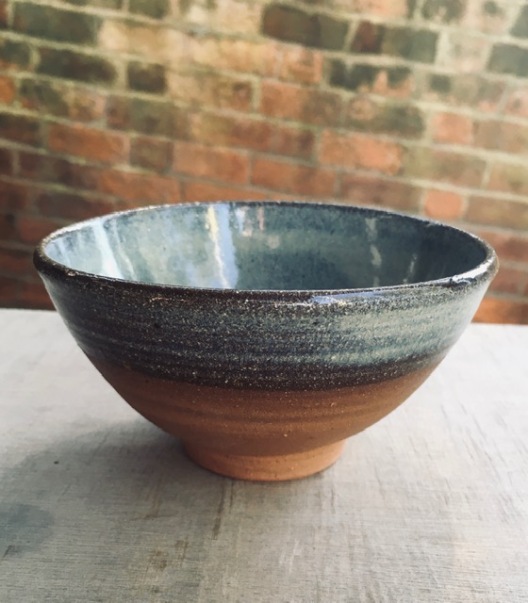 Leamington Spa, Newbould Common clay earthenware bowl